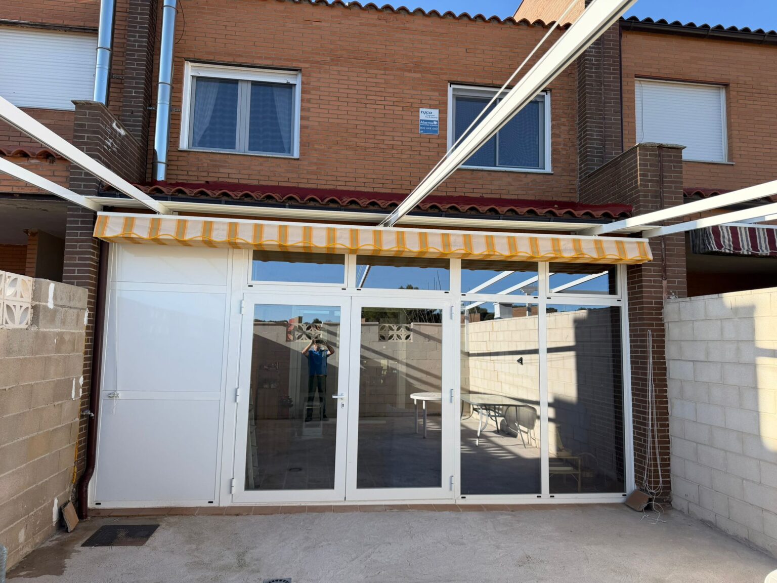 Empresa de ventanas de aluminio y PVC en Guadalajara con 30 años de experiencia
